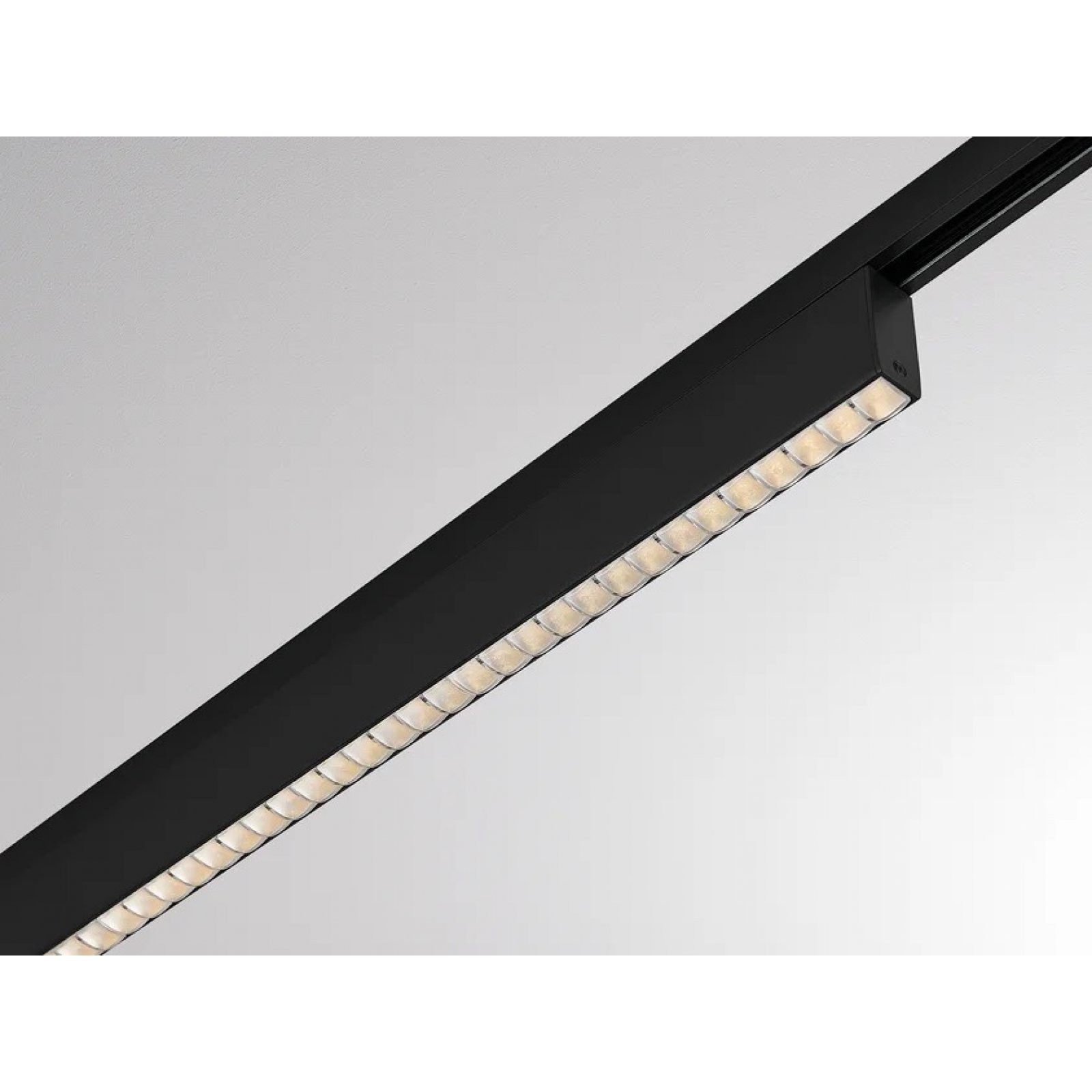 2-Phasen-Leuchte V-LINE FOKUS mit umschaltbarer Lichtfarbe 2400K/2700K/3000K