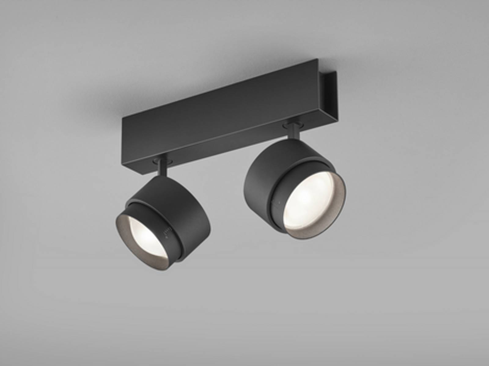 Helestra PONT Deckenleuchte mattschwarz 15�-45�, scharfes/diffuses Licht, 810lm 2700K 20W