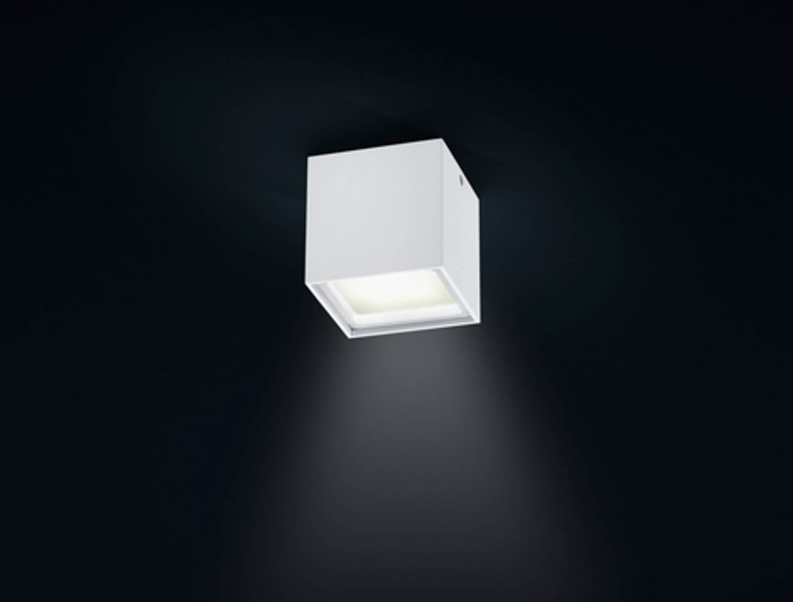 Helestra SIRI LED Deckenleuchte IP30 mattwei� 1340lm 3000K 15W