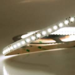 ISOLED 5m LED Stripe HEQ-Flexband Classic 24V, 16W/m, 3000K warmwei�