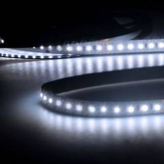 ISOLED LED CC Stripe 24V 12W/m IP20 15m Rolle 120� 6500K kaltwei�