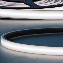ISOLED LED Stripe AQUA milchig 24V, 5m, 10W/m, wasserdicht IP67, 6000K kaltwei�
