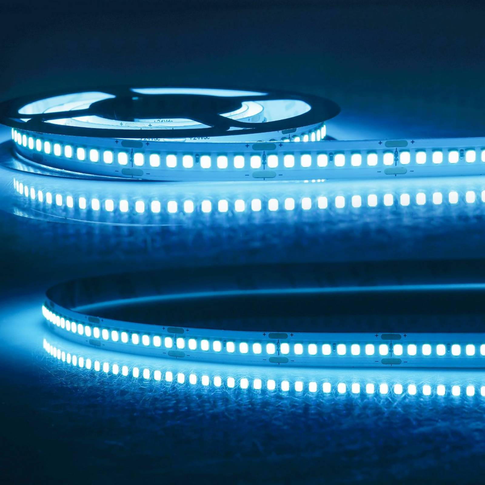 LED HEQ Skyblue Flexband, 24V DC, 22W, 2200lm/m, IIP20, 240 LED/m