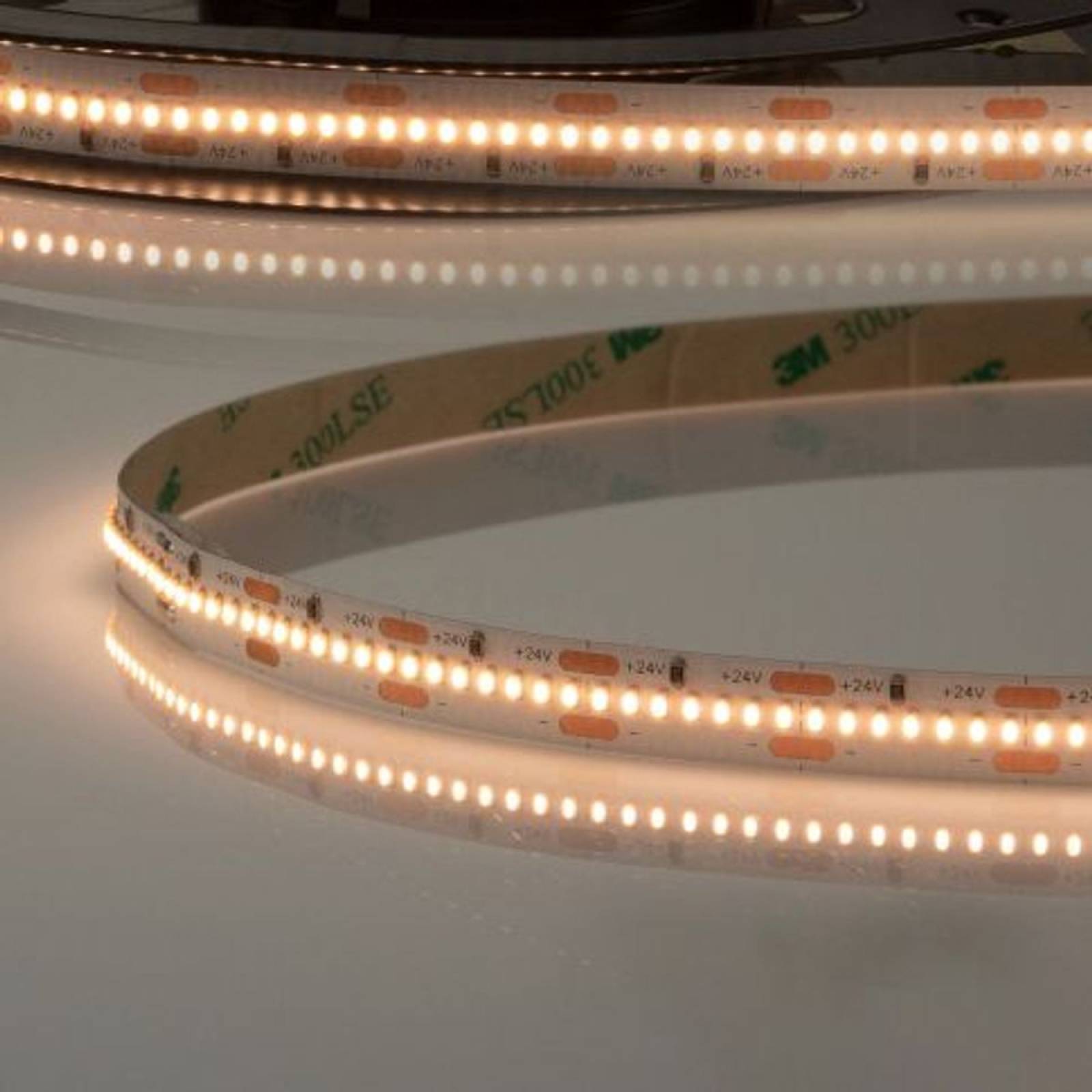 LED Stripe 24V Linear8 Flexband 22W/m, CRI90+, 3000K warmwei�, 5m