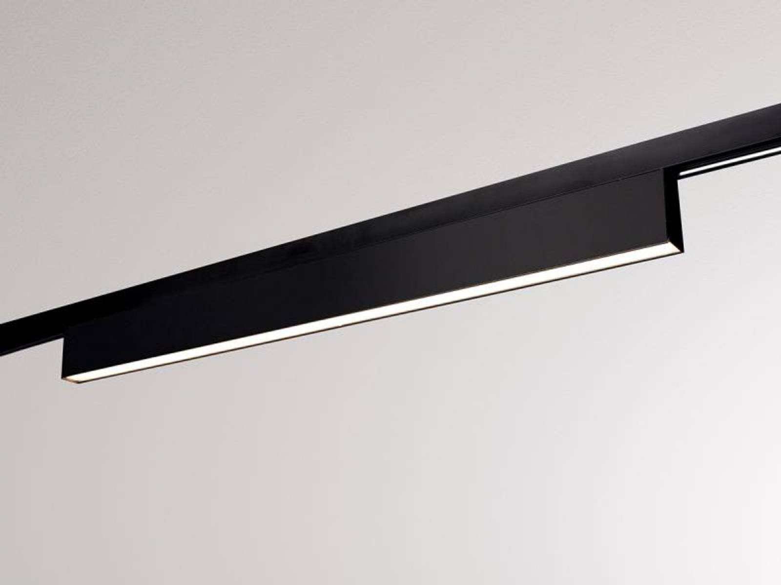 MOLTO LUCE 2-Phasen-Leuchte linear V-LINE VOLARE 9W/11W, Schwarz, 2700K