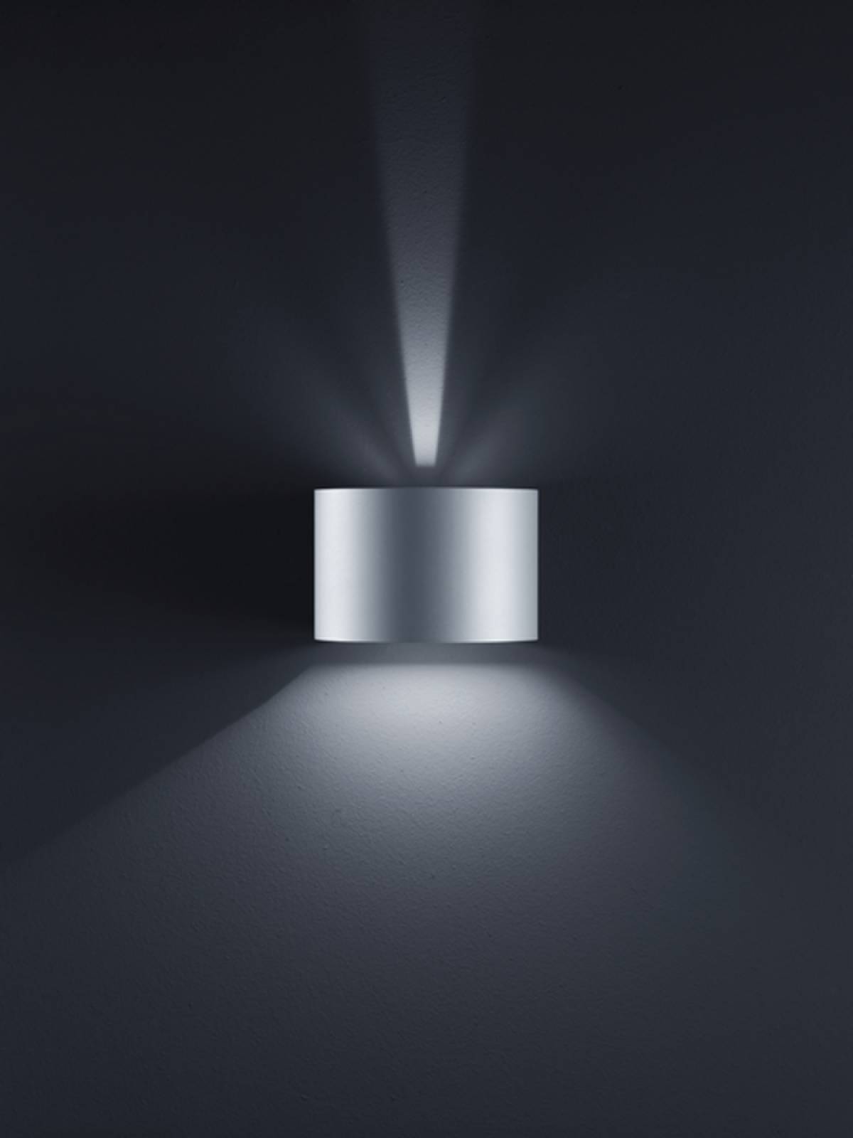 SIRI44-R Wandleuchte LED 7W IP54 warmwei�, verstellbarer Lichtaustritt, silber