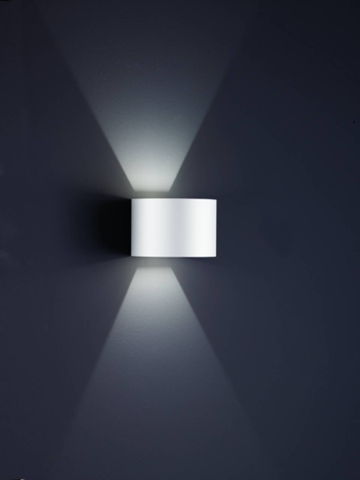 SIRI44-R Wandleuchte LED 7W IP54 warmwei�, verstellbarer Lichtaustritt, wei�