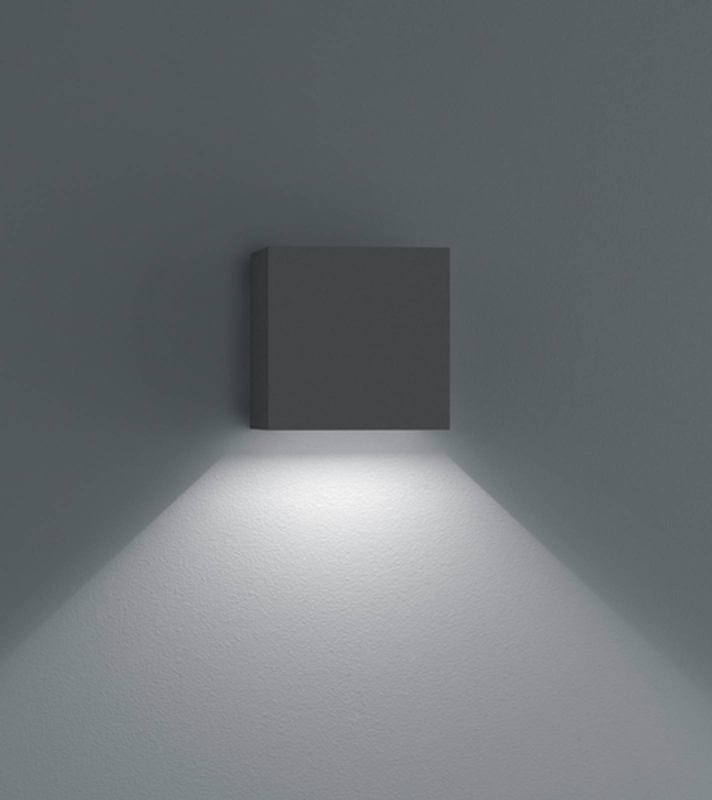 SIRI44 Wandleuchte LED 7W Graphit, 10x10cm IP54 3000K, verstellbarer Lichtaustritt