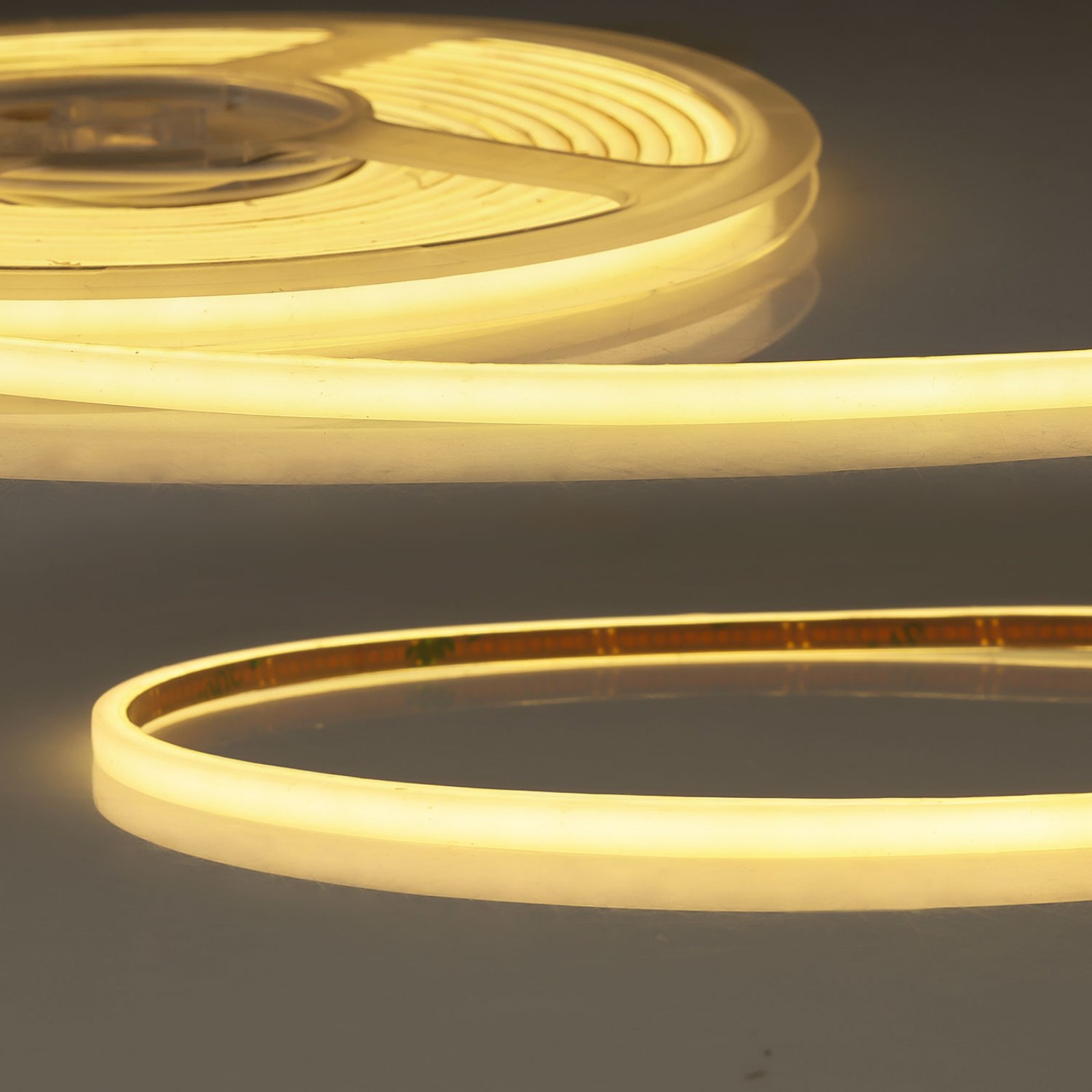 Steckerfertiger LED Stripe NEON930 MiniAmp Milky 24V, 7W, 3000K warmwei�, 5m Rolle, 400LED/m